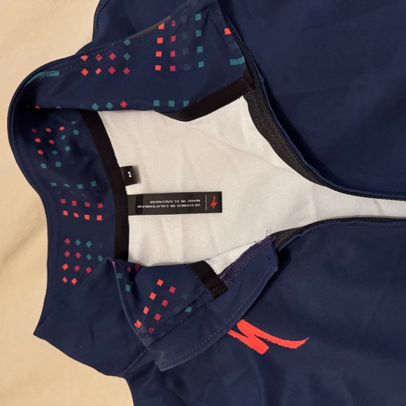 Specialized Jersey, Bib, & Vest Cycling Bundle - Picture 4 of 12